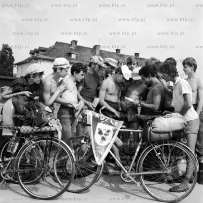 Rajd rowerowy. 
08.1971
0003080z_sierpien1971
Fot....