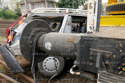 Na strzezonym przejezdzie kolejowym przy ul. Puckiej...