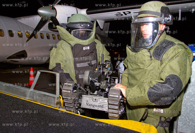 Na pokladzie statku powietrznego linii EuroLOT lecacego...