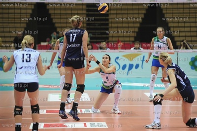 Hala Ergo Arena. Mecz siatkowki damskiej Atom Trefl...