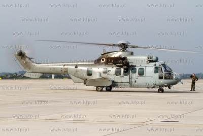 Na gdanskim lotnisku wyladowal francuski smiglowiec...