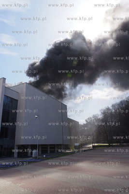 Pozar dachu Teatru Muzycznego w Gdyni . W akacji gasniczej...