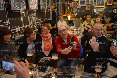 Kazdy kto mial kamere video - w tablecie, telefonie,...