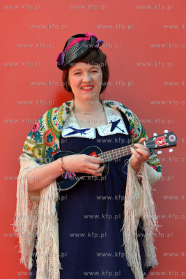 Piosenkarka Katy Carr,  Brytyjka polskiego pochodzenia,...