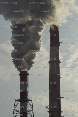 Dymiący komin PGE Energia Ciepła Oddział Wybrzeże...