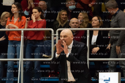 Grupa Sierleccy Czarni Słupsk wygrali 83:77 z Anwilem...