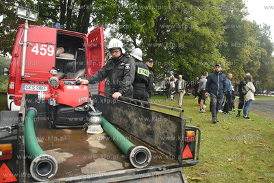 Powiatowe Zawody Sportowo - Pożarnicze na stadionie...