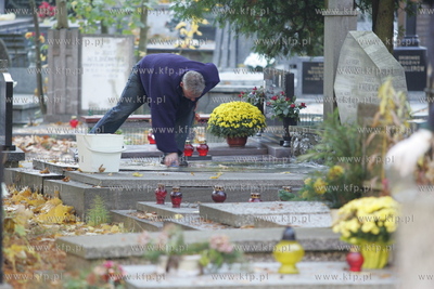 Cmentarz komunalny na gdynskim Witominie.
28.10.2005
fot....