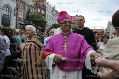 Gdansk.V Morski Odpust Sw. Dominika. Uczestnicy procesji...
