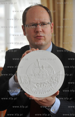 Nowy talar gdanski wydany z okazji 20 lecia obalenia...