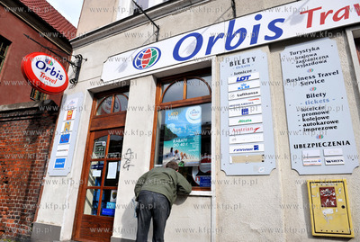 Biuro Orbis Travel w Gdansku na ul. Podmlynskiej. 29.09.2010...