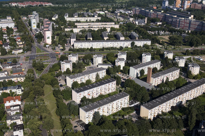 Gdansk Przymorze z lotu ptaka. Domy pomiedz ul. Piastowska,...