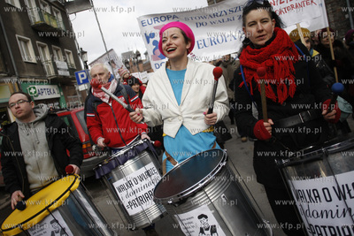 Około 150 osob uczestniczylo w gdanskiej Manifie....