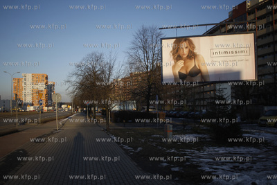 Gdansk Przymorze. Billboard firmy Intimissimi znajdujacy...