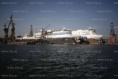 Gdansk. Promy Cap Finistere i Stena Scandinavica w...