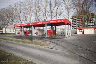 Myjnia bezdotykowa Ehrle na gdanskim Przymorzu.
27.03.2012
fot....
