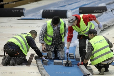 Sopot. Przygotowania hali Ergo Arena do organizacji...