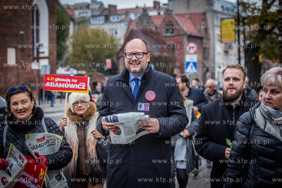 Gdańsk. Okolice Hali Targowej. Ostatni dzień kampanii...