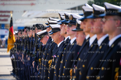 Gdynia. Skwer Kościuszki. 127 podchorążych I roku...