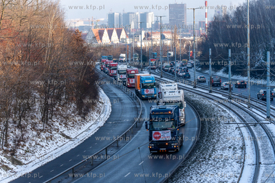 Aleja Armii Krajowej w Gdańsku. Protest przewoźniów...