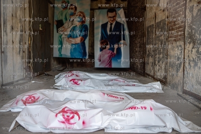 Wystawa "Czwarta fala" Macieja Śmietańskiego  z udziałem...