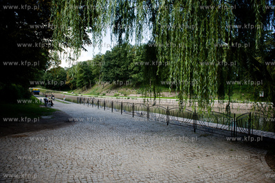 Gdansk. Wyremontowany zbiornik retencyjny Powstancow...