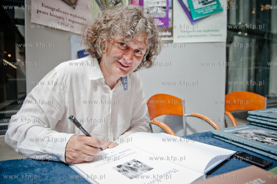 Gdansk. CH Manhattan. Promocja angielskiej wersji albumu...