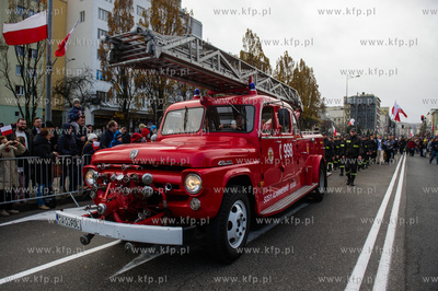 Gdynskie Urodziny Niepodleglej. Parada Niepodleglosci...