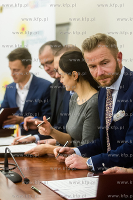 Gdańsk. Sala Herbowa Urzędu Marszałkowskiego. Podpisanie...