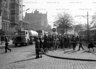 Przystanek tramwajowy na ulicy Okopowej w Gdańsku....