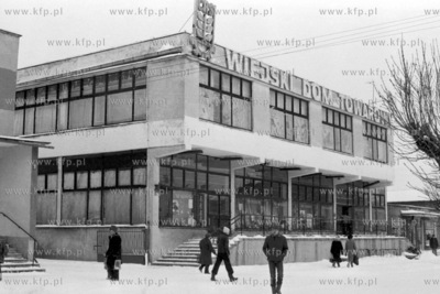 Wiejski Dom Towarowy w Zblewie na Kociewiu. 20.02.19862luty86_z.kosycarz_p18Fot....