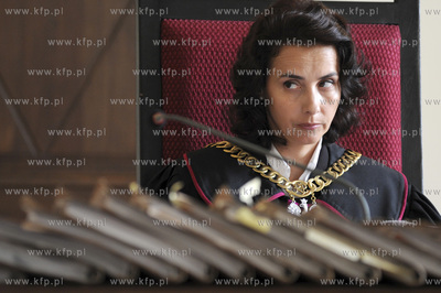 Przed gdanskim sadem rozpoczal sie dzisiaj glowny proces...