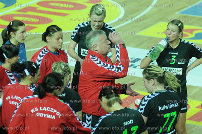 Hala Sportowo - Widowiskowa w Gdyni. Ekstraklasa pilki...