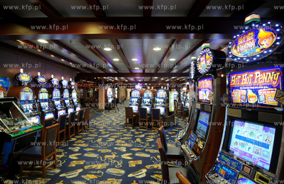 Wnetrza wycieczkowska Emerald Princess. Nz. kasyno
21.08.2009
fot....