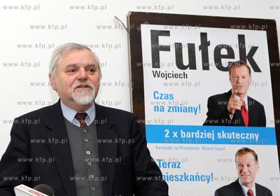 Sopot. Konferencja prasowa ruchu Kocham Sopot. Nz....