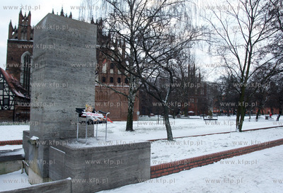 Nowy Rok z zyczeniem "POSTULUJE, ZEBY CHINCZYCY DROGI...