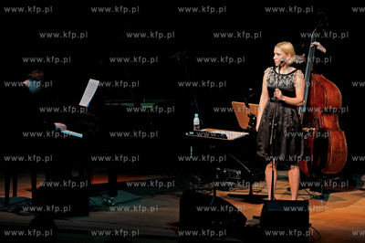 Filharmonia Baltycka - Gdansk. Koncert Aga Zaryan spiewa...