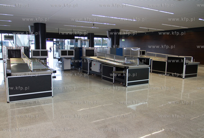 Lotnisko im Lech Walesy w Gdansku - Rebiechowie. Nowo...