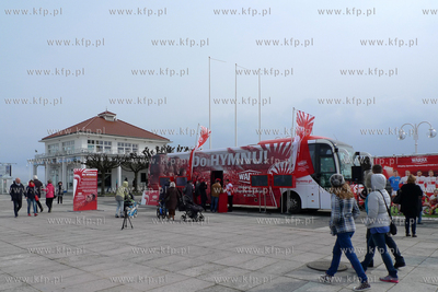 Sopot. Plac Zdrojowy. Obywatelska akcja Do Hymnu. Cele...