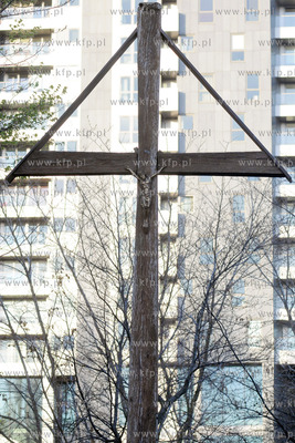 Krzyz Rybacki im. Tadeusza Wendy przy ul. Waszyngtona...