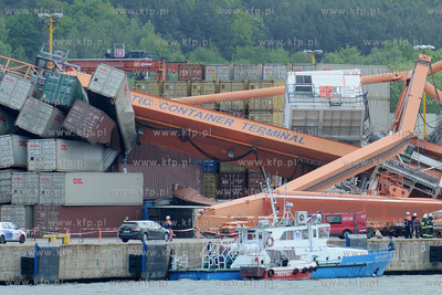 Przystan promowa Stena Line w Gdyni. Wychodzacy w podroz...