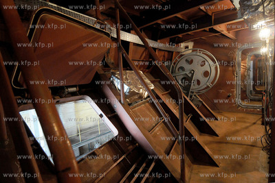 Niedokonczona Korweta Gawron oczekujaca na decyzje...