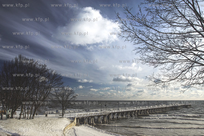 Gdynia. Molo w Orłowie o wschodzie słońca. 27.02.2018...