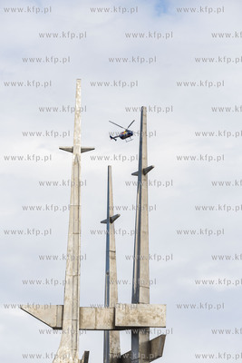 Red Bull Konkurs Lotów w Gdyni. Nz. śmigłowcowiec...