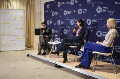 Sopoteka. Sopockie Spotkania Kobiet.  W spotkaniu uczestniczyly:...