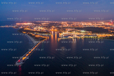 Wejście do Portu Gdańsk. 05.05.2017 fot. Wojtek Jakubowski...