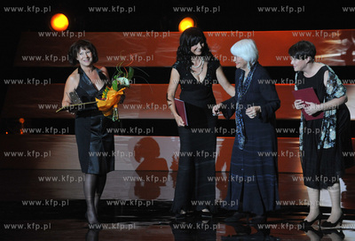 Gdynia. Teatr Muzyczny. Gala wreczenia nagrod na 34...