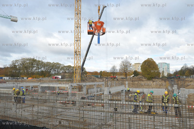 Uroczystosc wmurowania kamienia wegielnego pod budowe...