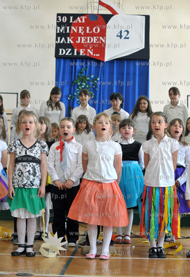 Uroczystosci 30-lecia Szkoly Podstawowej nr 42 w Gdansku...