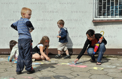 Festyn integracyjno-rodzinny, zorganizowany w zwiazku...